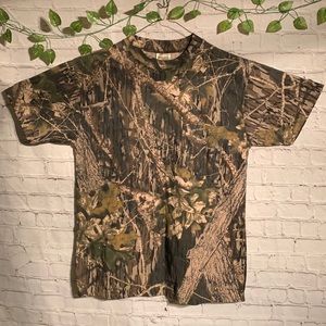Camo Mossy Oak Break Up, short sleeve tee shirt with pocket, new without tags.